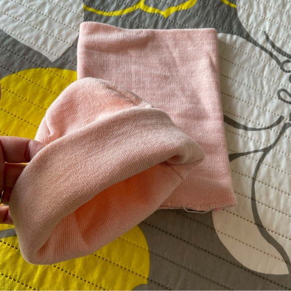 Toque and neck warmer - Picture 2 of 2